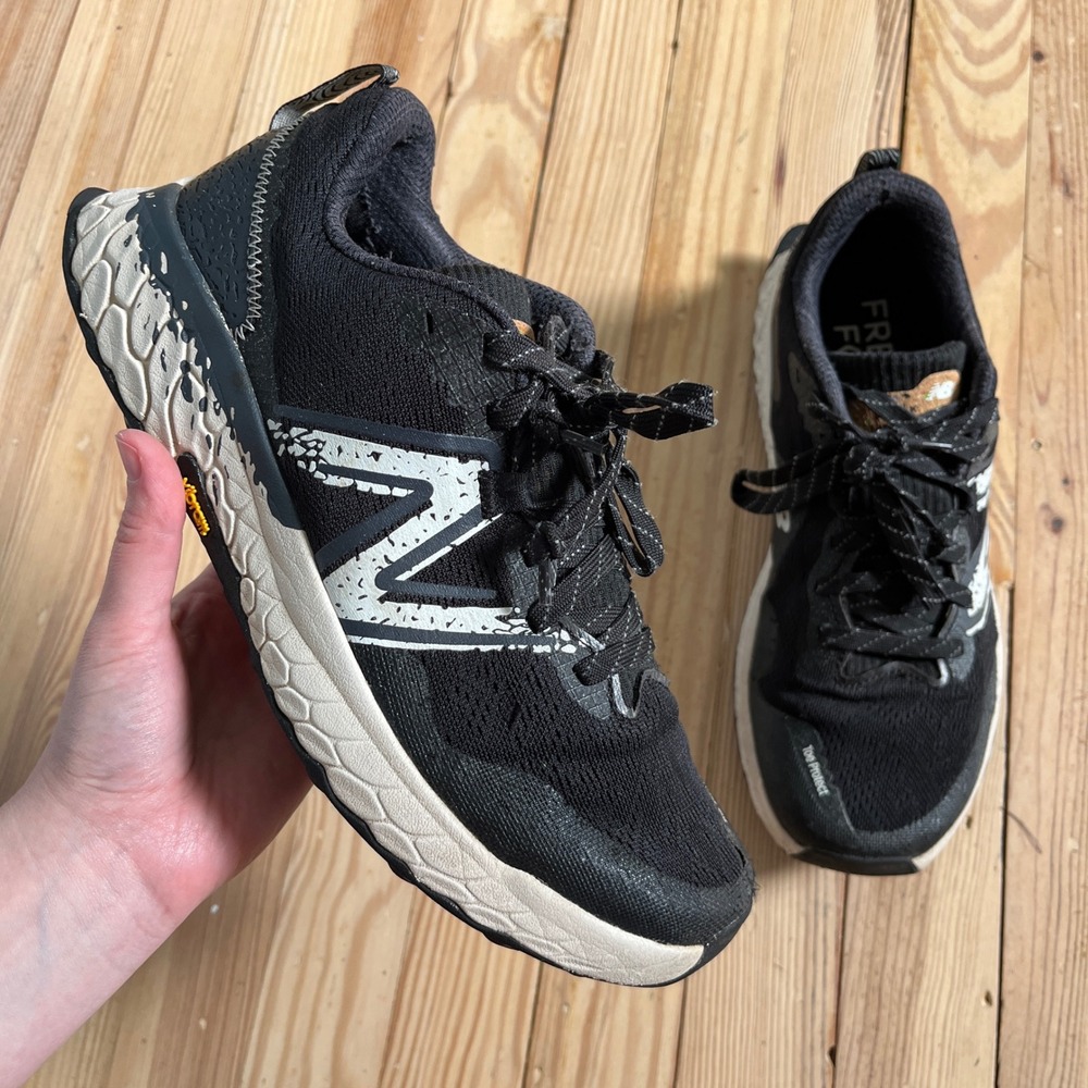 New Balance Fresh Foam Hierro v6 Trail Shoes Mens 9.5 2E Black Vibram WTHIERB6